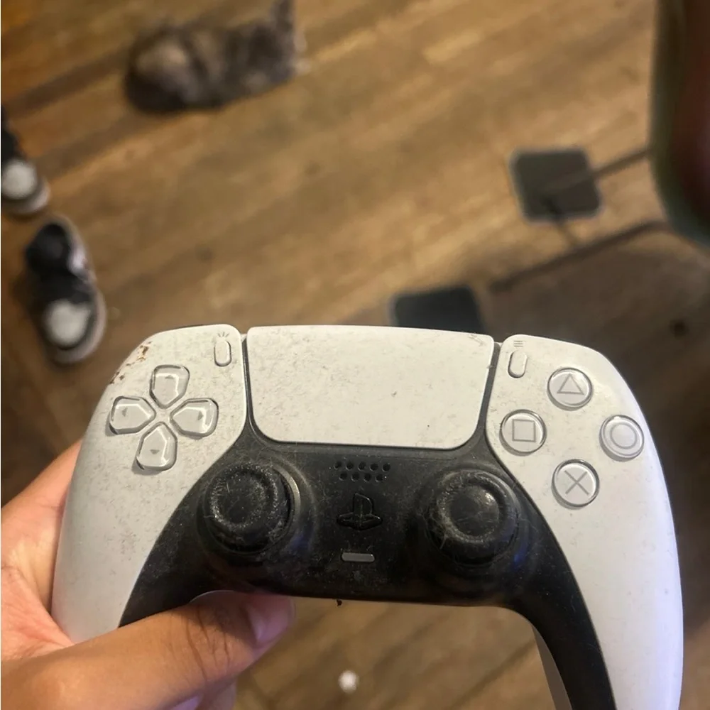 Ps5 controller - Picture 2 of 2